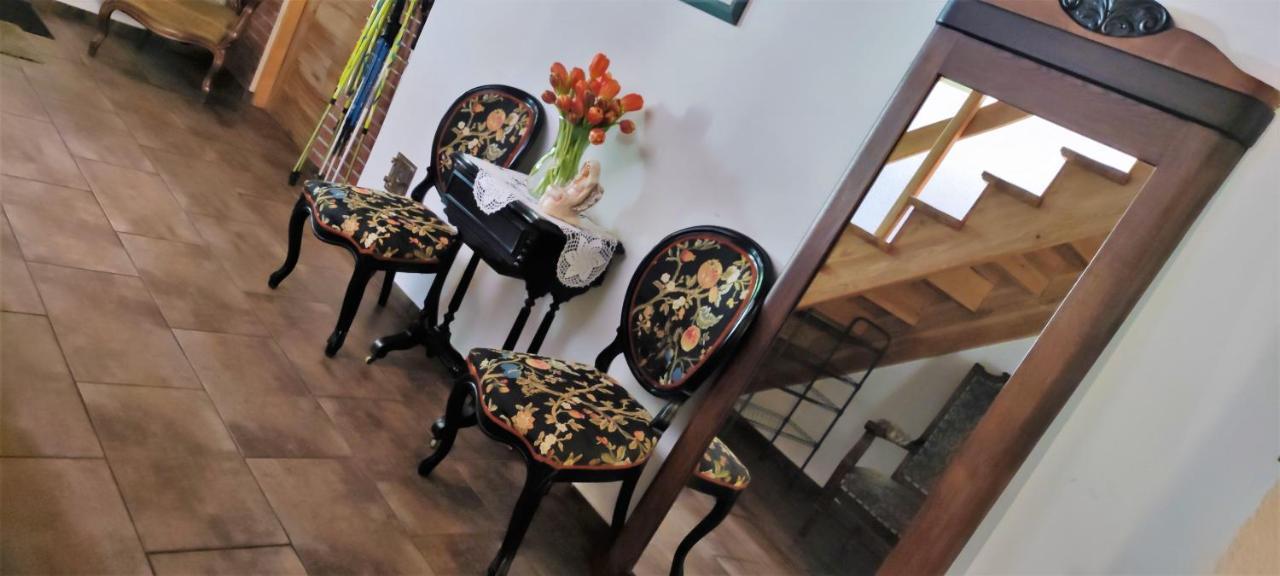Villa Zielona Roza à Wambierzyce Extérieur photo